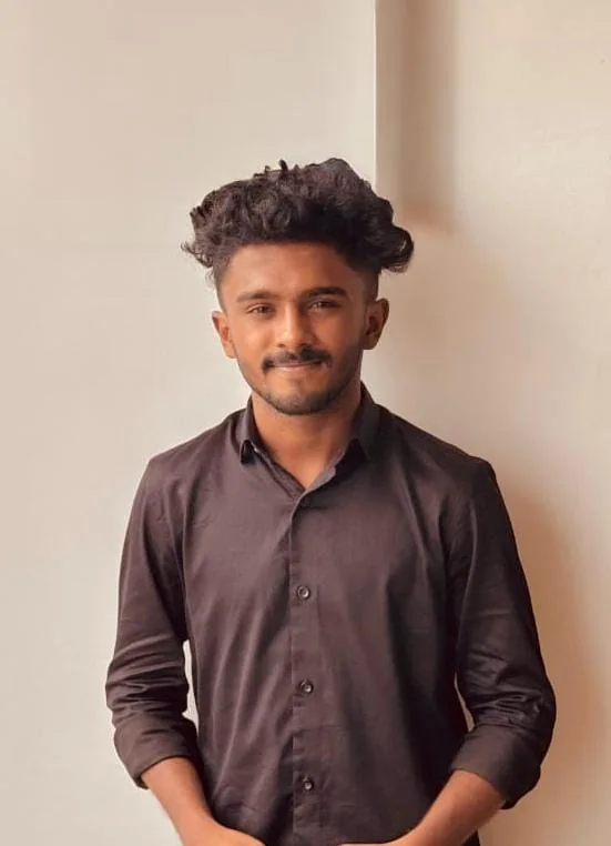 image of a men standing certified best digital marketing strategist in kannur services
